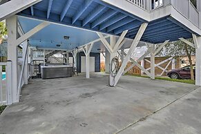 Large Home w/ Hot Tub & Pool: 500 ft to the Beach