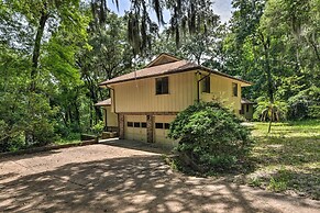 Jacksonville Home on 1 Acre ~ 6 Mi to Beach!