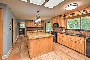 Jacksonville Home on 1 Acre ~ 6 Mi to Beach!