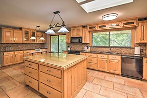 Jacksonville Home on 1 Acre ~ 6 Mi to Beach!