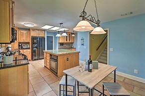 Jacksonville Home on 1 Acre ~ 6 Mi to Beach!