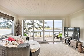 Waterfront Seaside Beach Home w/ Views & Hot Tub!