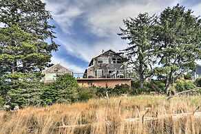 Waterfront Seaside Beach Home w/ Views & Hot Tub!