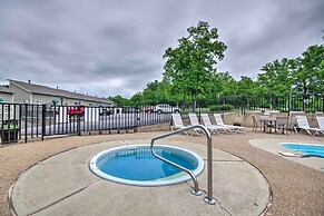 2 Mi to Margaritaville Resort: Lake-view Retreat!