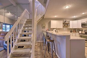 2 Mi to Margaritaville Resort: Lake-view Retreat!