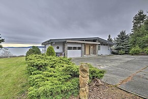 Bayfront Home - Take Ferry to the San Juan Islands