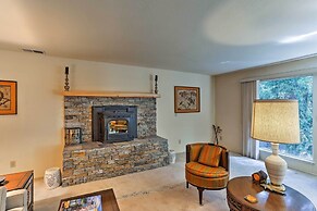 Lake Almanor Country Club Home w/ Views & Kayaks!