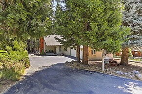 Lake Almanor Country Club Home w/ Views & Kayaks!