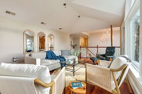 Hudson River Views: Briarcliff Manor Home w/ Deck