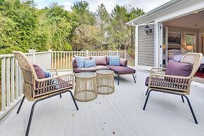 Hudson River Views: Briarcliff Manor Home w/ Deck
