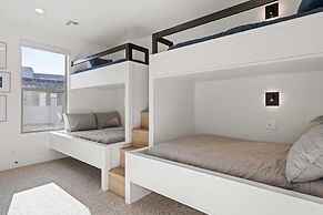 Somewhere On A Beach 5 Bedroom Townhouse