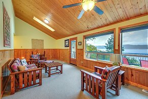 Tahuya Cabin: Hood Canal + Olympic Mountain Views!