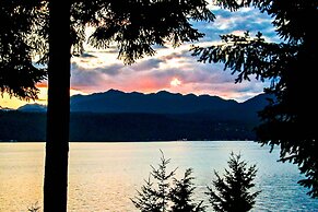Tahuya Cabin: Hood Canal + Olympic Mountain Views!