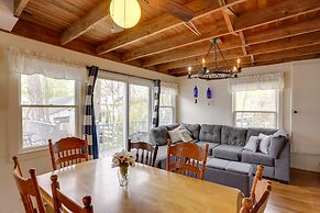 Spacious Lakeside Cottage - 2 Miles to Marblehead!