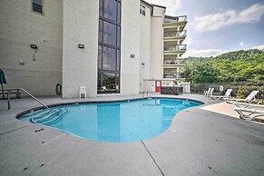Gatlinburg Condo w/ Smoky Views: Walk to Town!