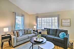 Stunning Anchorage Townhome ~ 5 Mi to Dtwn!