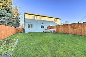 Stunning Anchorage Townhome ~ 5 Mi to Dtwn!