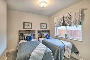 Stunning Anchorage Townhome ~ 5 Mi to Dtwn!