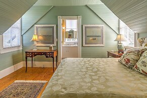 Historic Manteo House on Roanoke Sound w/ Dock!