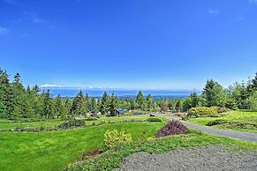 Picturesque Port Angeles Cabin w/ Fire Pit!