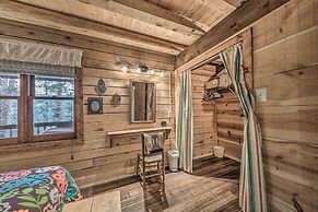 Tree-lined 'polly's Perch' w/ Mountain Views!