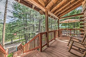 Tree-lined 'polly's Perch' w/ Mountain Views!