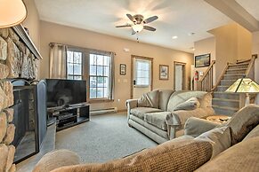 Tannersville Cozy Home w/ Deck, 1 Mi to Camelback!