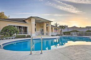 Kissimmee Condo w/ Resort Perks - 5 Mi to Disney!