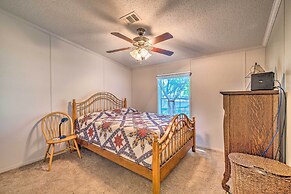 Family-friendly Home w/ Deck by Rainbow Springs!