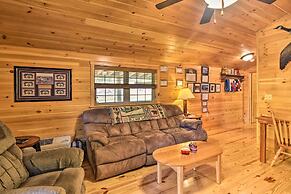 Hooah Cabin Retreat w/ Grill & Step-free Access