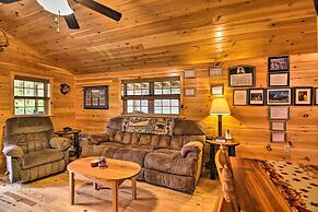 Hooah Cabin Retreat w/ Grill & Step-free Access