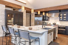 Luxurious Ski-in/ski-out Telluride Penthouse!