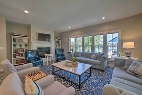 Bright & Airy Home: Chef's Kitchen & Pro Decor!