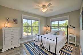 Bright & Airy Home: Chef's Kitchen & Pro Decor!