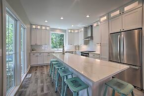 Bright & Airy Home: Chef's Kitchen & Pro Decor!