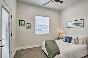 Modern Mountain Escape Near Slopes, Lakes & Trails