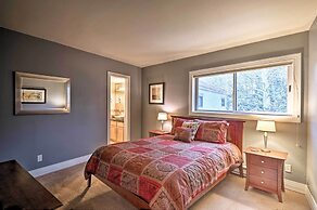 Deck + Spa Access: Modern Breckenridge Condo!