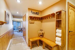 Cozy Ski-in/ski-out Breckenridge Condo: Mtn Views!