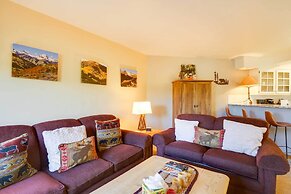 Cozy Ski-in/ski-out Breckenridge Condo: Mtn Views!