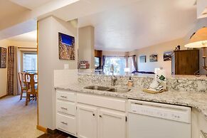 Cozy Ski-in/ski-out Breckenridge Condo: Mtn Views!