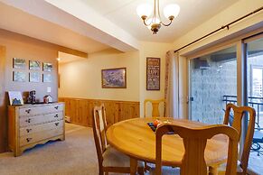 Cozy Ski-in/ski-out Breckenridge Condo: Mtn Views!
