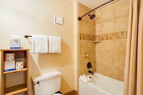 Cozy Ski-in/ski-out Breckenridge Condo: Mtn Views!