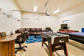 Spacious Pine Mountain Club Cabin w/ Fire Pit