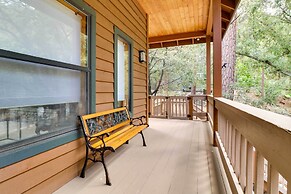 Spacious Pine Mountain Club Cabin w/ Fire Pit
