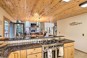 Spacious Pine Mountain Club Cabin w/ Fire Pit