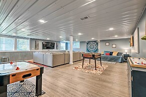 Deck & Game Room: Home in Pennsylvania Countryside