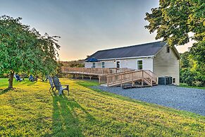 Deck & Game Room: Home in Pennsylvania Countryside