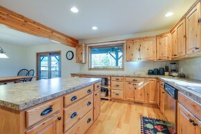 Benton Home on 50 Acres w/ Private Deck & Views!