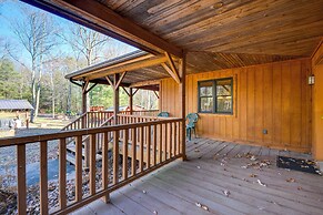 Benton Home on 50 Acres w/ Private Deck & Views!