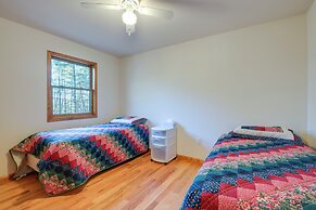 Benton Home on 50 Acres w/ Private Deck & Views!